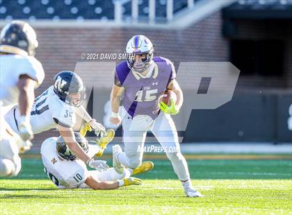 Thumbnail 1 in Christian Brothers vs. Liberty North - MSHSAA Class 6 Show-Me Bowl photogallery.