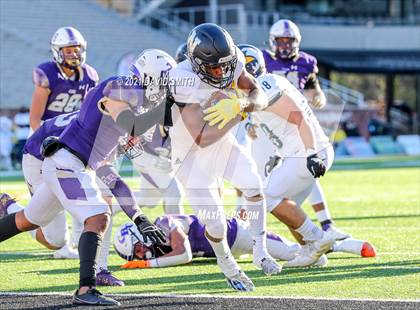 Thumbnail 1 in Christian Brothers vs. Liberty North - MSHSAA Class 6 Show-Me Bowl photogallery.