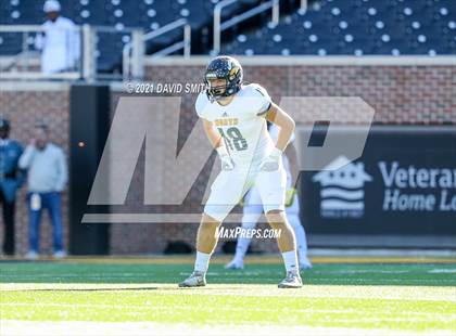 Thumbnail 3 in Christian Brothers vs. Liberty North - MSHSAA Class 6 Show-Me Bowl photogallery.