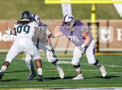 Thumbnail 2 in Christian Brothers vs. Liberty North - MSHSAA Class 6 Show-Me Bowl photogallery.