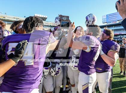 Thumbnail 2 in Christian Brothers vs. Liberty North - MSHSAA Class 6 Show-Me Bowl photogallery.