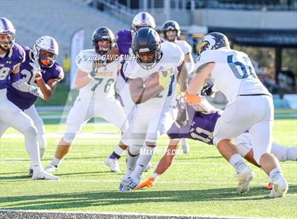 Thumbnail 1 in Christian Brothers vs. Liberty North - MSHSAA Class 6 Show-Me Bowl photogallery.