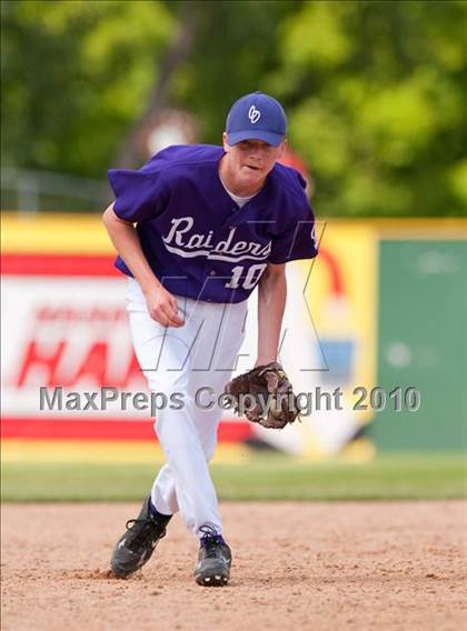Thumbnail 3 in Stillwater vs. Cretin-Derham Hall (Section 4AAA Playoffs) photogallery.