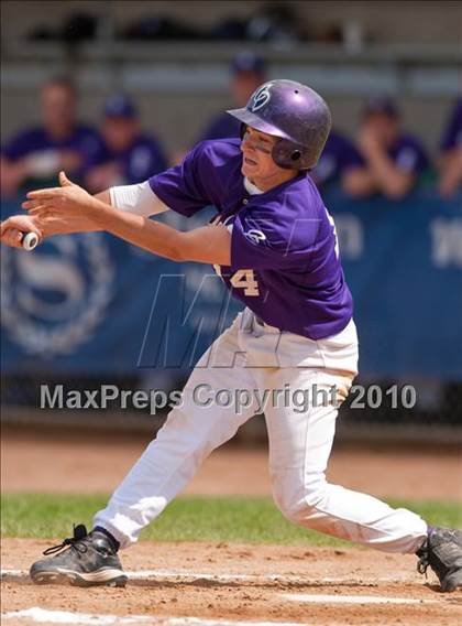 Thumbnail 3 in Stillwater vs. Cretin-Derham Hall (Section 4AAA Playoffs) photogallery.