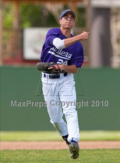 Thumbnail 2 in Stillwater vs. Cretin-Derham Hall (Section 4AAA Playoffs) photogallery.