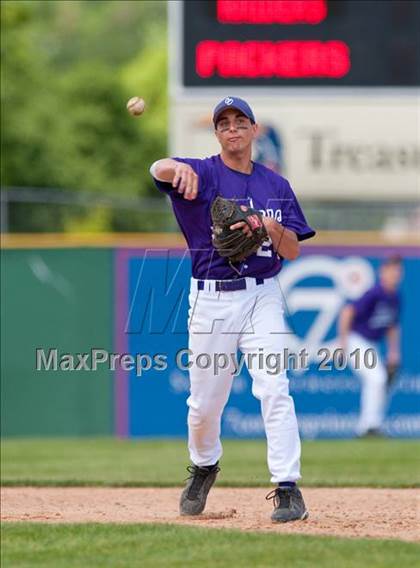 Thumbnail 2 in Stillwater vs. Cretin-Derham Hall (Section 4AAA Playoffs) photogallery.