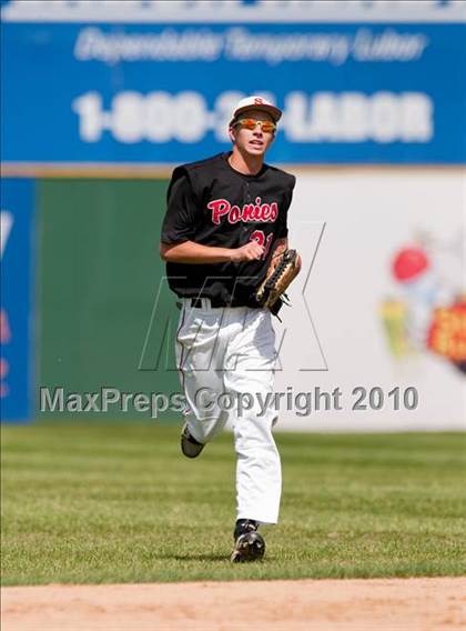 Thumbnail 2 in Stillwater vs. Cretin-Derham Hall (Section 4AAA Playoffs) photogallery.