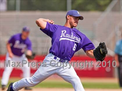 Thumbnail 2 in Stillwater vs. Cretin-Derham Hall (Section 4AAA Playoffs) photogallery.