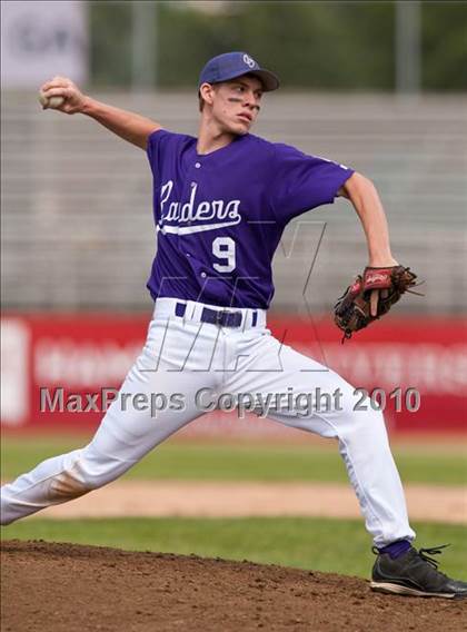 Thumbnail 3 in Stillwater vs. Cretin-Derham Hall (Section 4AAA Playoffs) photogallery.
