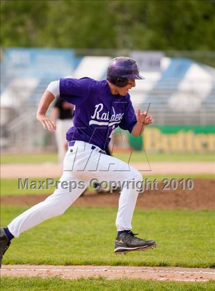 Thumbnail 2 in Stillwater vs. Cretin-Derham Hall (Section 4AAA Playoffs) photogallery.