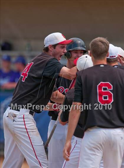 Thumbnail 1 in Stillwater vs. Cretin-Derham Hall (Section 4AAA Playoffs) photogallery.