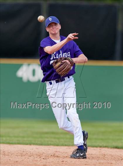 Thumbnail 1 in Stillwater vs. Cretin-Derham Hall (Section 4AAA Playoffs) photogallery.