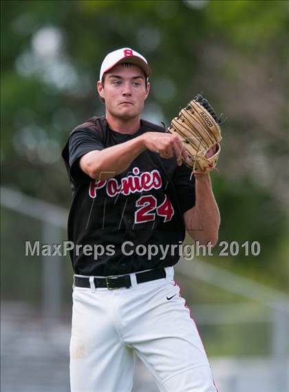 Thumbnail 2 in Stillwater vs. Cretin-Derham Hall (Section 4AAA Playoffs) photogallery.