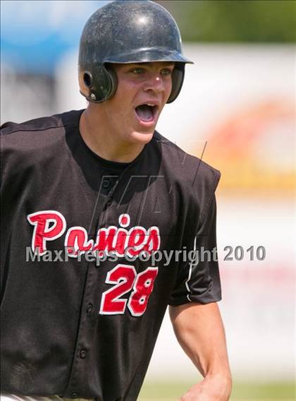 Thumbnail 3 in Stillwater vs. Cretin-Derham Hall (Section 4AAA Playoffs) photogallery.