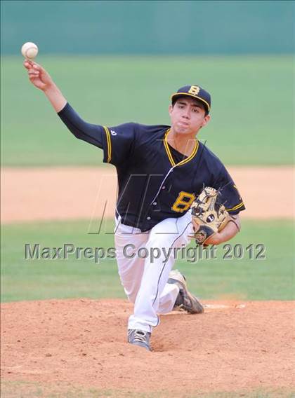 Thumbnail 3 in Uvalde @ Brennan photogallery.