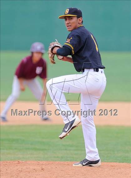 Thumbnail 2 in Uvalde @ Brennan photogallery.