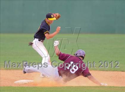 Thumbnail 1 in Uvalde @ Brennan photogallery.