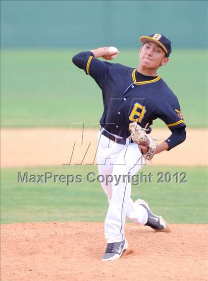 Thumbnail 2 in Uvalde @ Brennan photogallery.