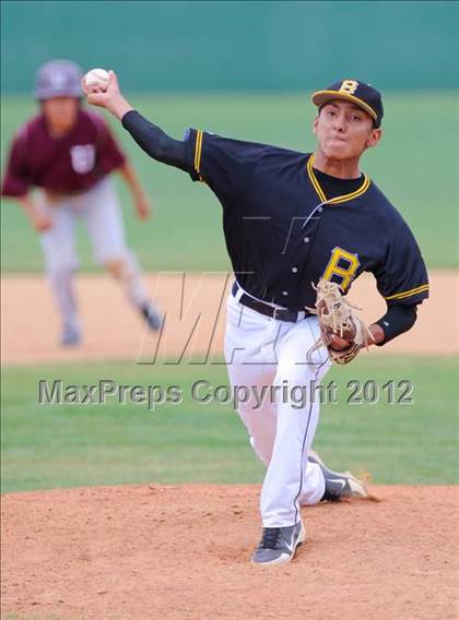 Thumbnail 3 in Uvalde @ Brennan photogallery.