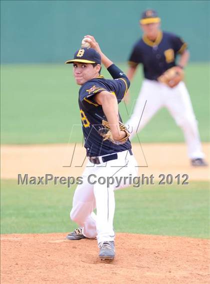 Thumbnail 2 in Uvalde @ Brennan photogallery.