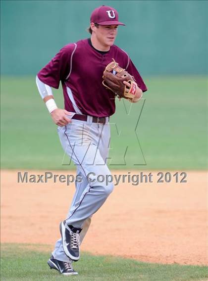 Thumbnail 3 in Uvalde @ Brennan photogallery.