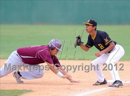 Thumbnail 1 in Uvalde @ Brennan photogallery.