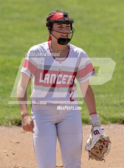 Thumbnail 3 in Neshannock vs. Bentworth (WPIAL 2A Final) photogallery.