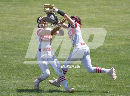 Thumbnail 3 in Neshannock vs. Bentworth (WPIAL 2A Final) photogallery.