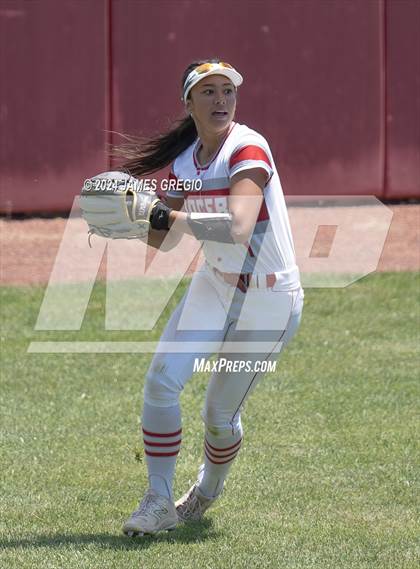 Thumbnail 1 in Neshannock vs. Bentworth (WPIAL 2A Final) photogallery.