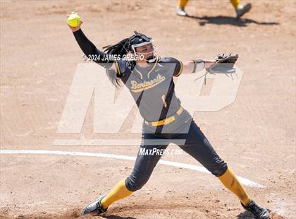 Thumbnail 1 in Neshannock vs. Bentworth (WPIAL 2A Final) photogallery.