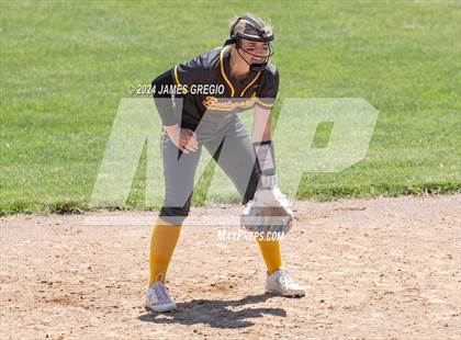 Thumbnail 1 in Neshannock vs. Bentworth (WPIAL 2A Final) photogallery.