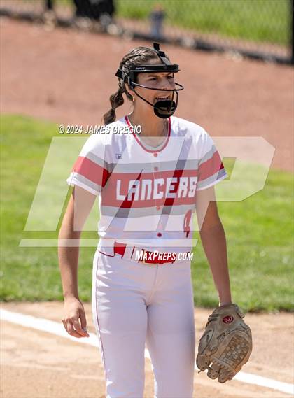 Thumbnail 2 in Neshannock vs. Bentworth (WPIAL 2A Final) photogallery.