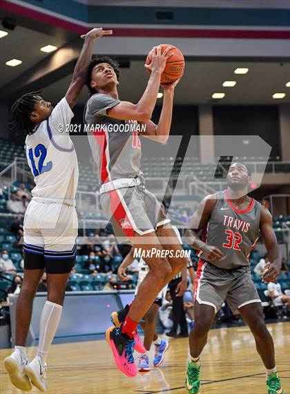 Thumbnail 3 in Cypress Creek vs Fort Bend Travis (UIL-6A Area Playoff) photogallery.