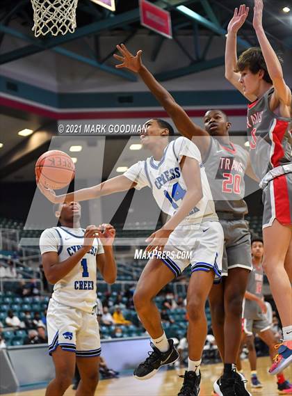 Thumbnail 3 in Cypress Creek vs Fort Bend Travis (UIL-6A Area Playoff) photogallery.