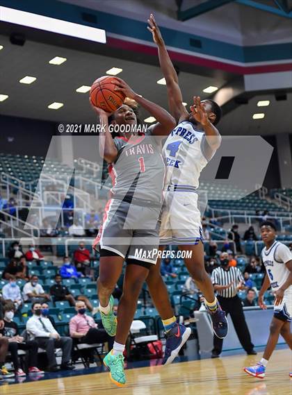 Thumbnail 1 in Cypress Creek vs Fort Bend Travis (UIL-6A Area Playoff) photogallery.