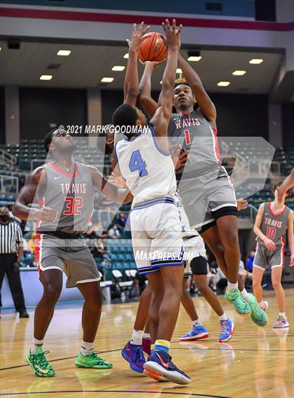 Thumbnail 3 in Cypress Creek vs Fort Bend Travis (UIL-6A Area Playoff) photogallery.