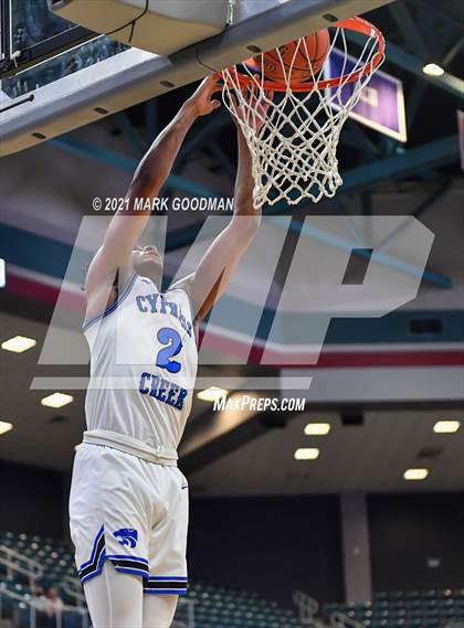 Thumbnail 3 in Cypress Creek vs Fort Bend Travis (UIL-6A Area Playoff) photogallery.