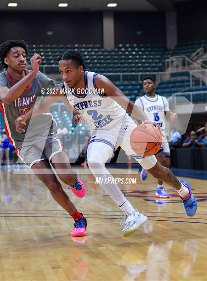 Thumbnail 3 in Cypress Creek vs Fort Bend Travis (UIL-6A Area Playoff) photogallery.