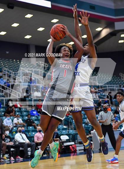 Thumbnail 3 in Cypress Creek vs Fort Bend Travis (UIL-6A Area Playoff) photogallery.