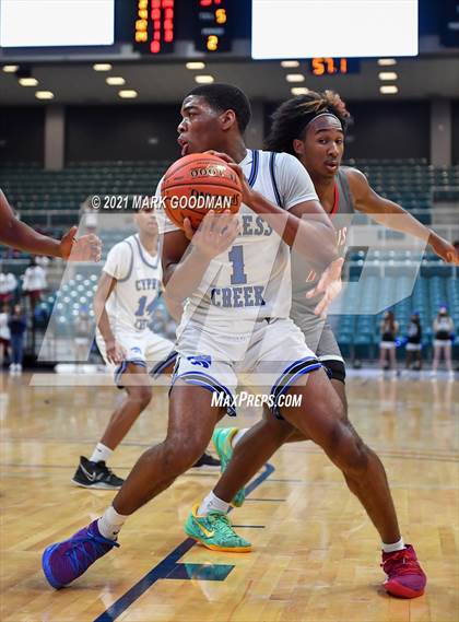 Thumbnail 2 in Cypress Creek vs Fort Bend Travis (UIL-6A Area Playoff) photogallery.