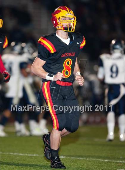 Thumbnail 2 in Casa Roble @ Oakdale (CIF SJS D3 Semifinal) photogallery.