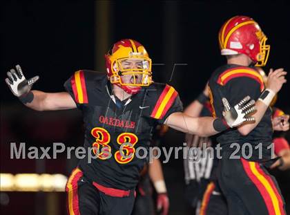 Thumbnail 3 in Casa Roble @ Oakdale (CIF SJS D3 Semifinal) photogallery.