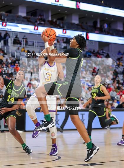 Thumbnail 2 in Montverde Academy @ DeSoto (Texas Thanksgiving Hoopfest) photogallery.