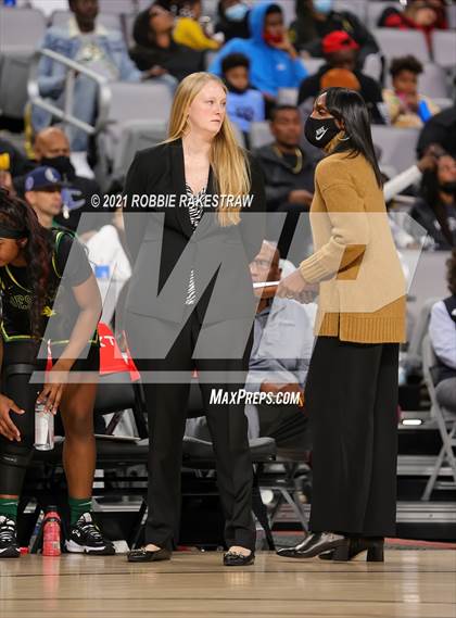 Thumbnail 2 in Montverde Academy @ DeSoto (Texas Thanksgiving Hoopfest) photogallery.