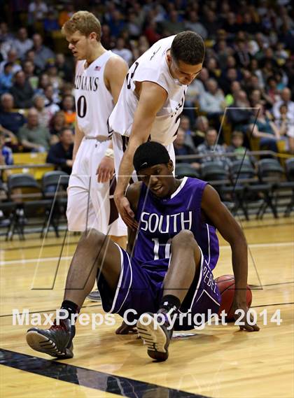 Thumbnail 1 in Cheyenne Mountain vs. Denver South (CHSAA 4A Semifinal) photogallery.