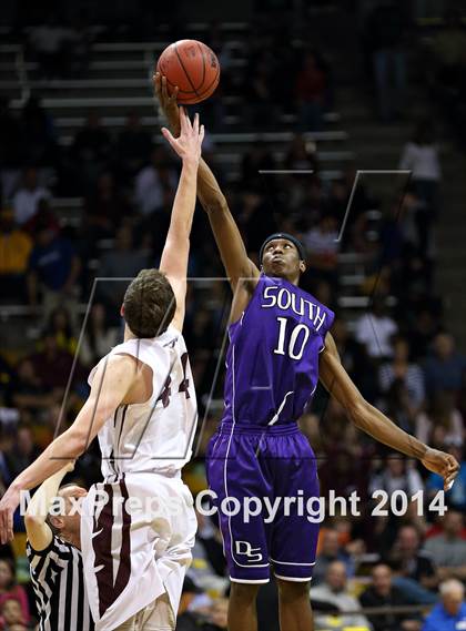 Thumbnail 2 in Cheyenne Mountain vs. Denver South (CHSAA 4A Semifinal) photogallery.