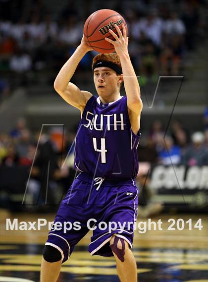 Thumbnail 3 in Cheyenne Mountain vs. Denver South (CHSAA 4A Semifinal) photogallery.