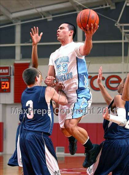 Thumbnail 1 in Sylmar vs. Notre Dame (War on the Floor Extravaganza) photogallery.