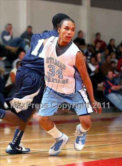 Thumbnail 1 in Sylmar vs. Notre Dame (War on the Floor Extravaganza) photogallery.