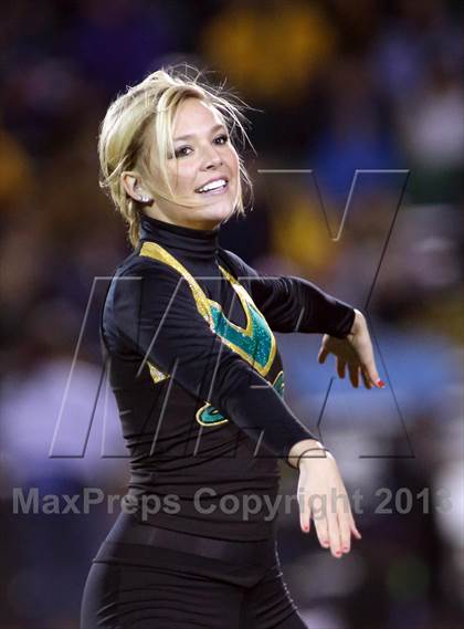 Thumbnail 2 in South vs Bishop Carroll (KSHSAA 5A Regional Playoff) photogallery.